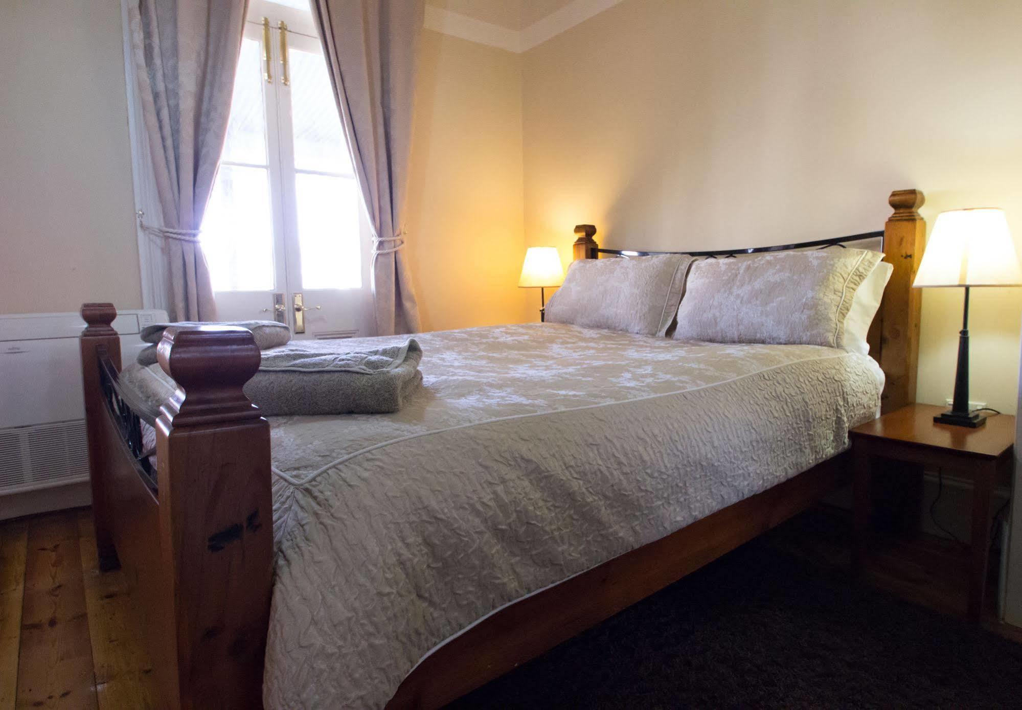 Royal Apartments Broken Hill Buitenkant foto